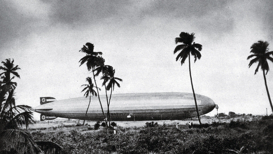 Foto zepelín nazi en el Amazonas